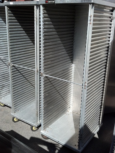 Enclosed commercial sheet pan rack and warming cabinet rental in Las Vegas